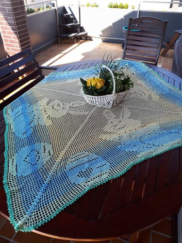 Filethäkel-Set "Bunny" - Tischläufer und quadratische Tischdecke - Häkeln