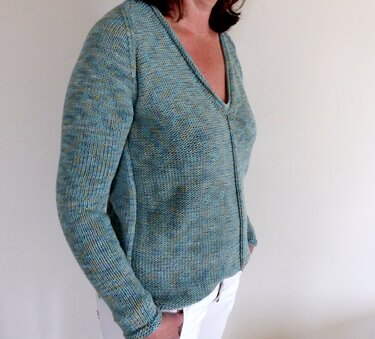 Raglan Pullover mit V-Ausschnitt; Strickanleitung Größe S - XXL