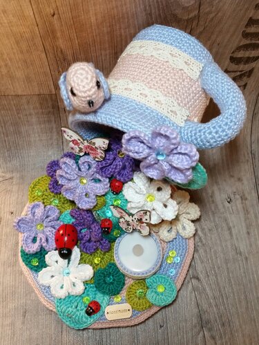 Schwebende Tasse - Häkeln