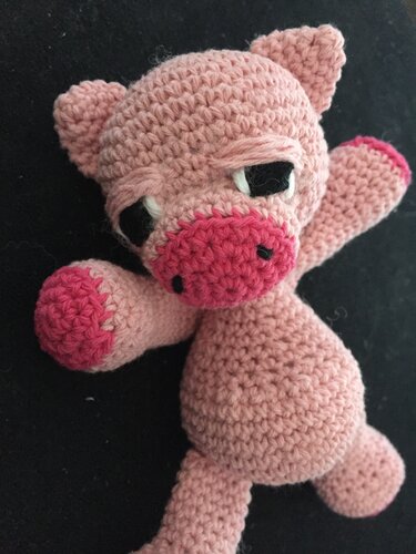 Ella the cute Piggy crochet pattern
