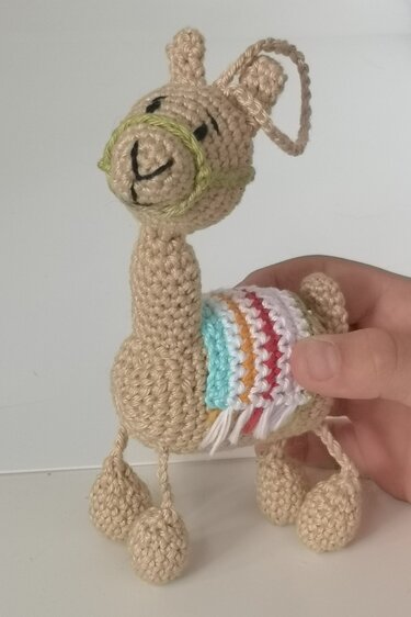Mia das Mini Lama oder ein Taschenbaumler als Lama :-) - Häkeln