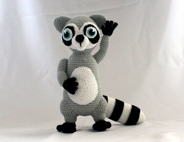 Randy the racoon crochet pattern