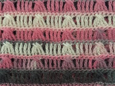 Häkelanleitung Muster gekreuzte DSt