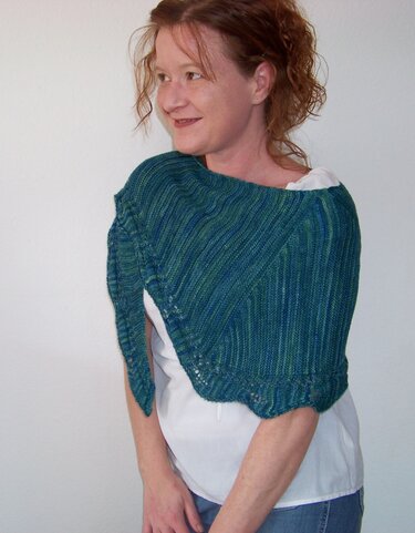 Knitting pattern Shawl "Hold on"
