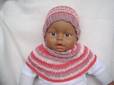 Strickanleitung Poncho und Baby Mütze, 2 Größen für Babys und Kleinkinder - Bild 4