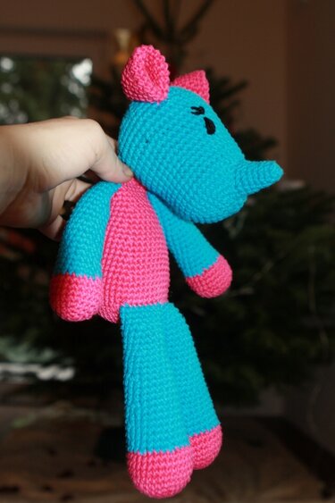 Nashornmädchen Mathilda - Amigurumi Anleitung zum Häkeln