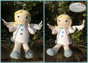 Zwei Ansichten eines gehäkelten Amigurumi-Engelchens mit Flügeln, blonden Haaren und Aufhängeschlaufe