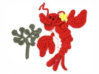 Lobster crochet pattern applique
