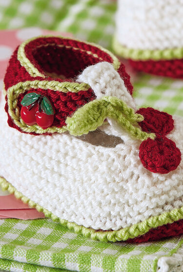 Babyschühchen im Kirschenstyle - Häkeln