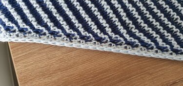 Third Eye, Shadow Knitting, Illusion Knitting, Motif Shawl