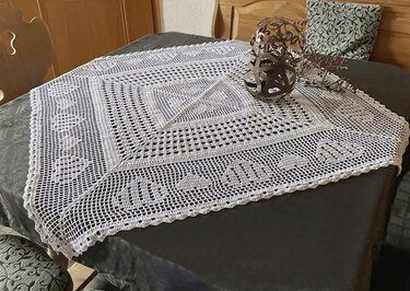 Häkelanleitung Mitteldecke "Herz an Herz"