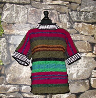 Häkelanleitung Halb Poncho Halb Pullover Figur-Schmeichler aus Wollreste - Bild 11