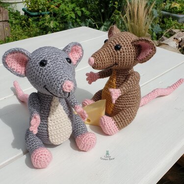 Roscoe the Rat Crochet Amigurumi Pattern (English)