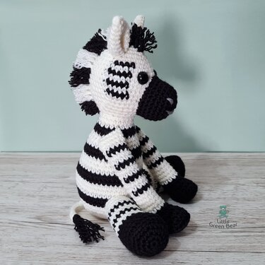 Zach the Zebra Crochet Amigurumi Pattern (English)