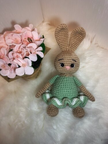 Amigurumi crochet bunny girl pattern