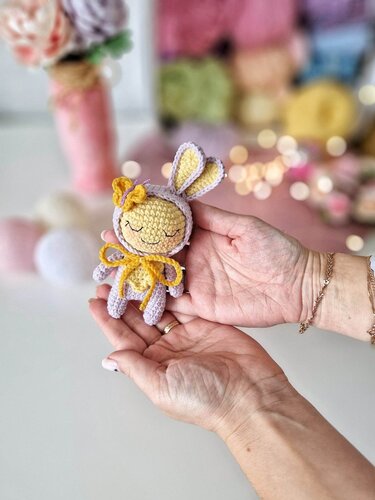 Crochet Easter spring bunny amigurumi pattern