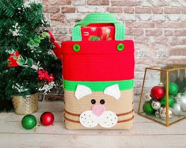 331 Crochet Pattern - Cat small Bag for Christmas presents or New Year Ami
