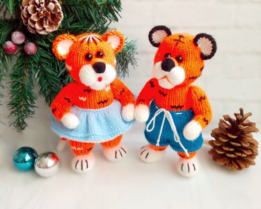 K100 Tigers Best Friends Boy and Girl toys Amigurumi - Knitting