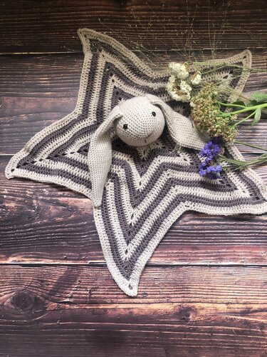 Crochet Pattern lovely comfort blanket / Bunny