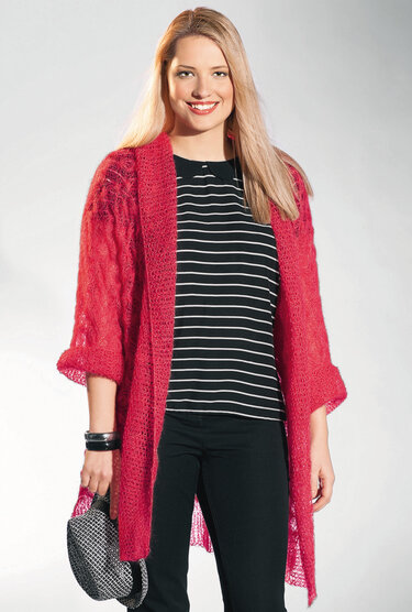 Quer getrickte rote Mohairjacke mit Zopfmuster - Bild 2