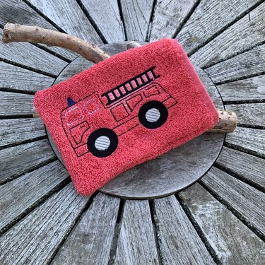 Feuerwehr Waschlappen Stickdatei  ITH 13x18 Waschhandschuh - Sticken