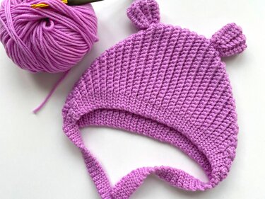 Crochet baby bonnet pattern, infant hat with ears, PDF pattern tutorial