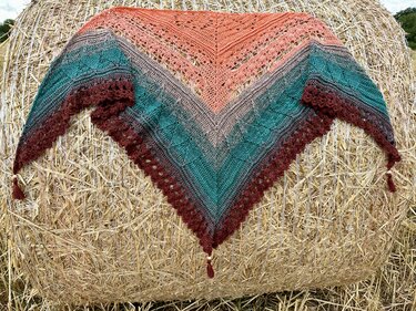 Häkelanleitung Dreieckstuch "Blätterrauschen"