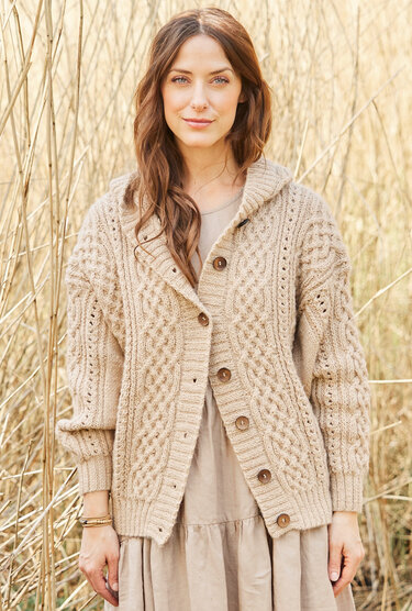 Jacke in Beige mit Aranmuster - Bild 2
