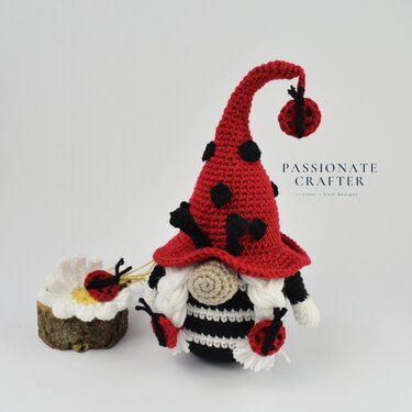 Crochet pattern- Ladybug gnome pattern- crochet gnome with ladybugs- Spring