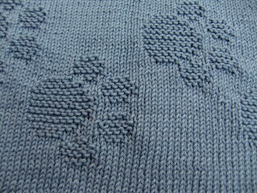 Knitting pattern: Doggy towel/cat towel “paw print” with individual name - Image 4
