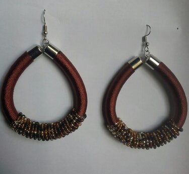 oval bead earings - Crafts