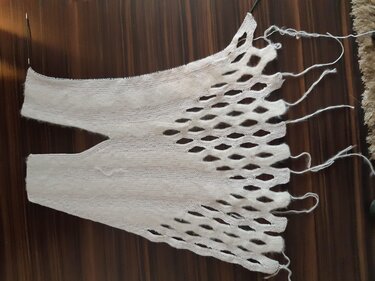 Jolanda die gestrickte Form von besonderer Weste - Stricken