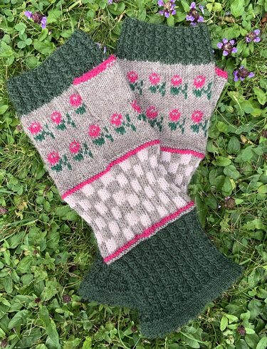 Handstulpen mit Röschenmuster - Bild 5