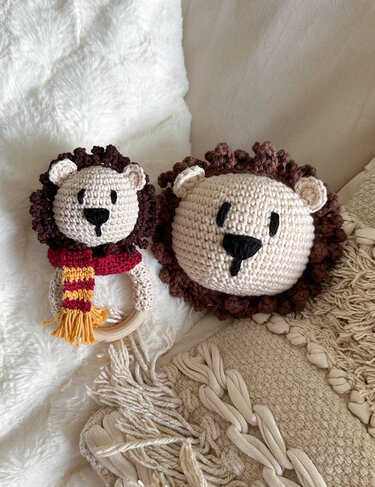 Music Box Leo the Lion - Crochet Pattern / English & German
