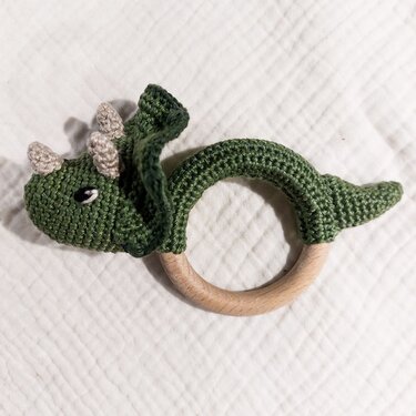 Greifling/Rassel Triceratops Theodor - Häkeln