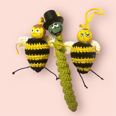 Biene Sorgenwürmchen Glücksbringer - Häkeln