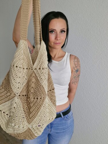 Häkelanleitung Sommertasche aus Granny Squares gehäkelt