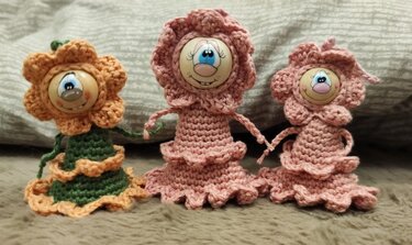 Peony Worry Worms Flower Girl - Crochet