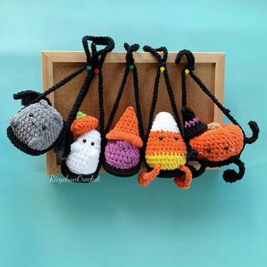 Halloween Hanging Crochet Pattern - Toys Crochet Amigurumi - Car hanging
