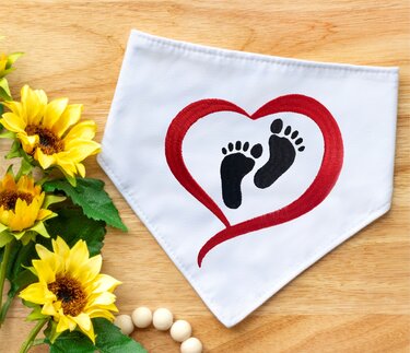 Stickdatei Baby Füßchen im Herz in 6 Größen, Maschinenstickdatei - Sticken