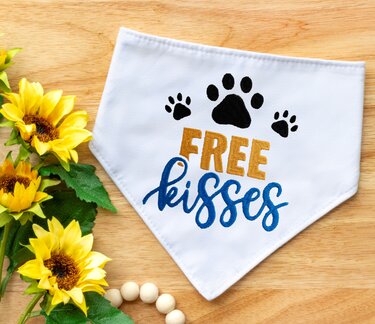 Stickdatei Free kisses in 6 Größen, Maschinenstickdatei - Sticken