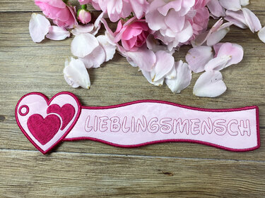 Stickdatei 3D-Anhänger LIEBLINGSMENSCH, Maschinenstickdatei - Sticken
