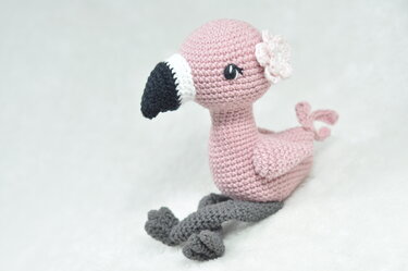 Crochet Pattern: Cute Flamingo with Flower