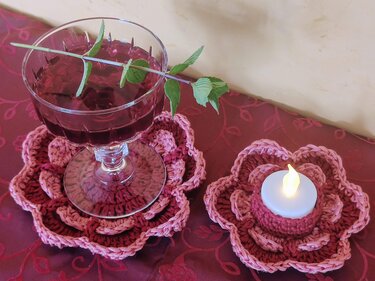 LED-Teelichthalter "Lotus", Gastgeschenk für Lieblingsmenschen, Dekoration - Häkeln