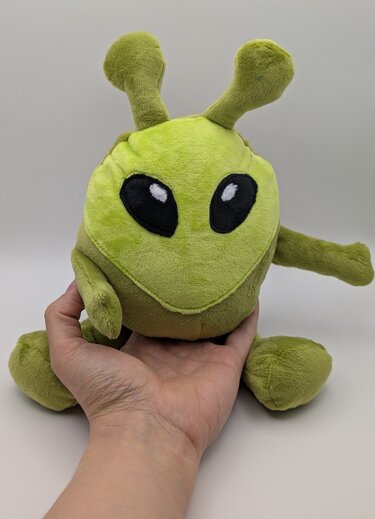 Alien Reversible Plush Toy Sewing Pattern PDF – Level 3 - hand puppet