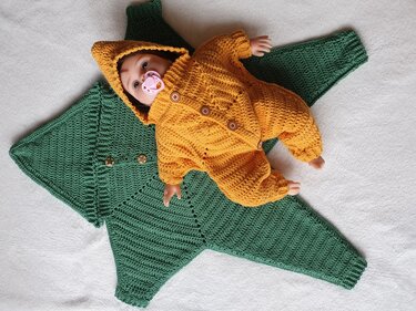 Crochet pattern for star romper suit Starfish (German/English)