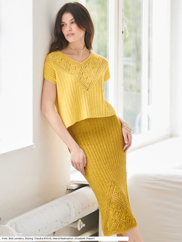 Pulli und Rock mit Ajourmuster-Einsätzen