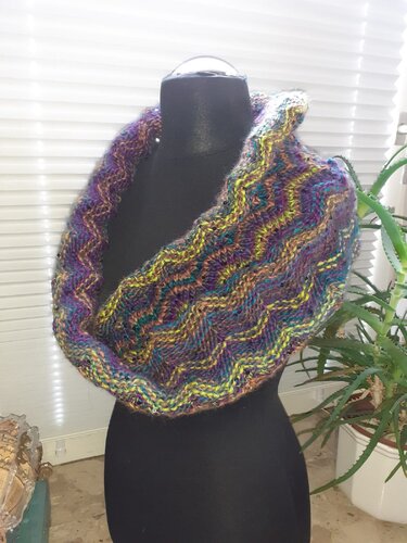 Möbius-Loop „Zickzack“ – Ein echter Hingucker - Stricken