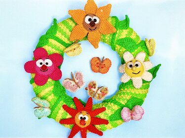 Türkranz lustige Blumenzeit - Häkelanleitung