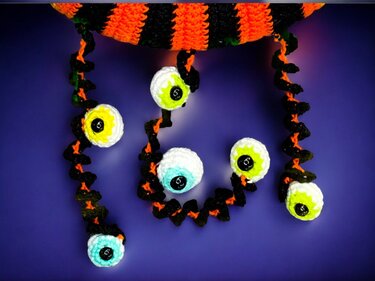 Türkranz Halloween mit Hexe - Häkelanleitung - Bild 3